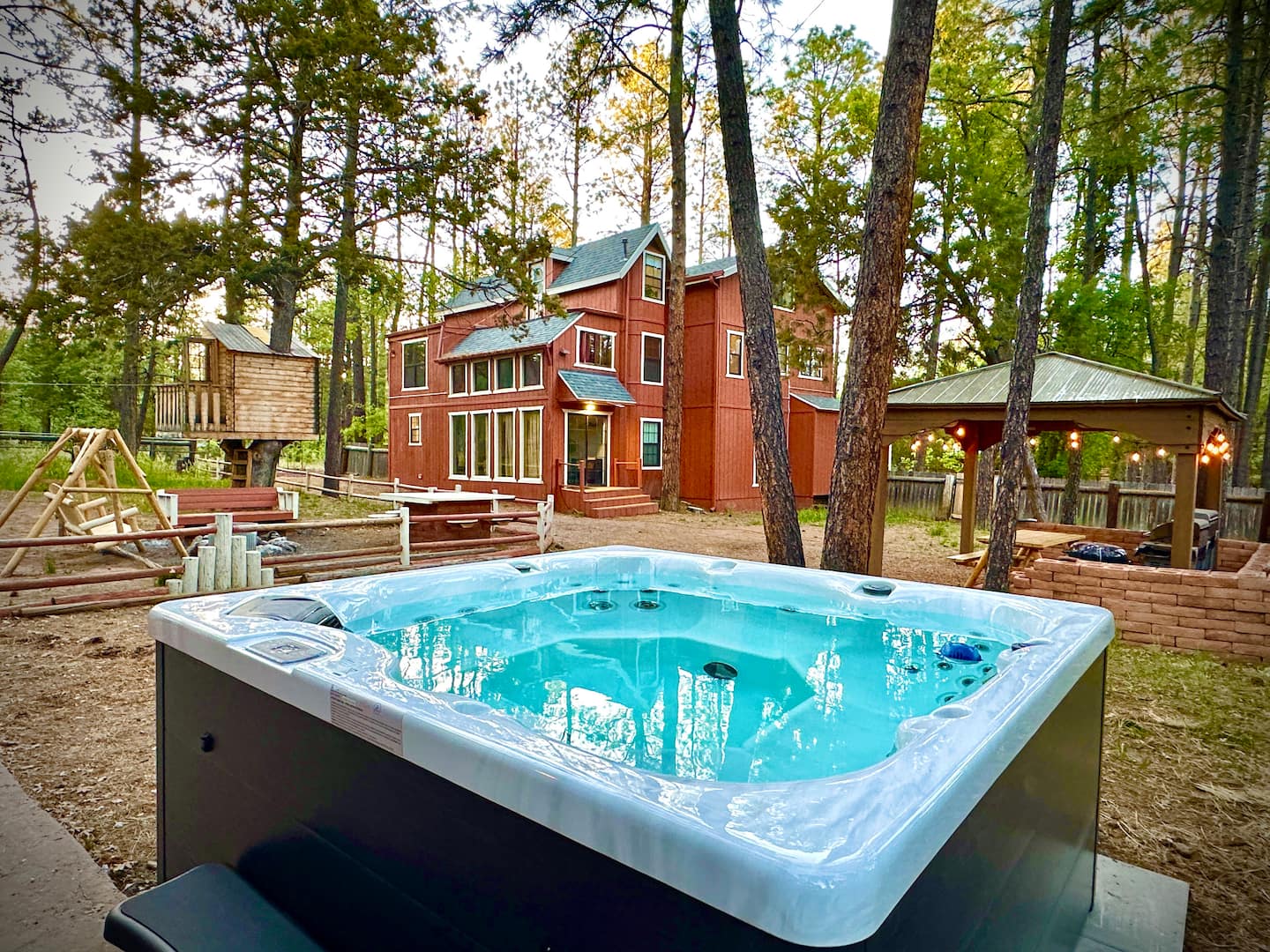 Mohave Cabin with Treehouse photo 18