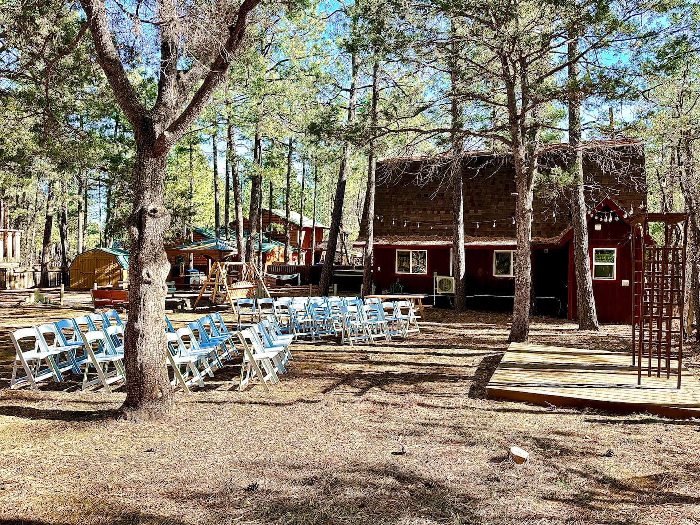 Mohave Cabin with Treehouse photo 22