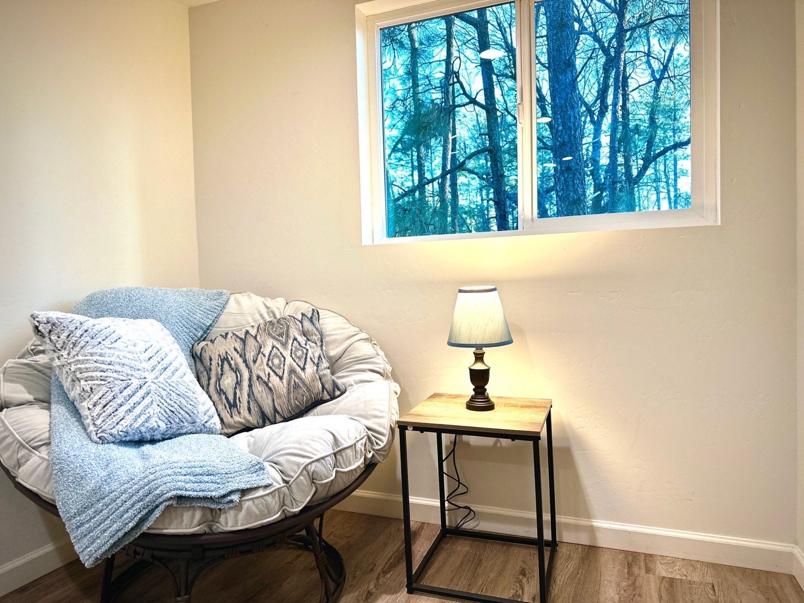 Cozy reading nook at Mohave Cabin