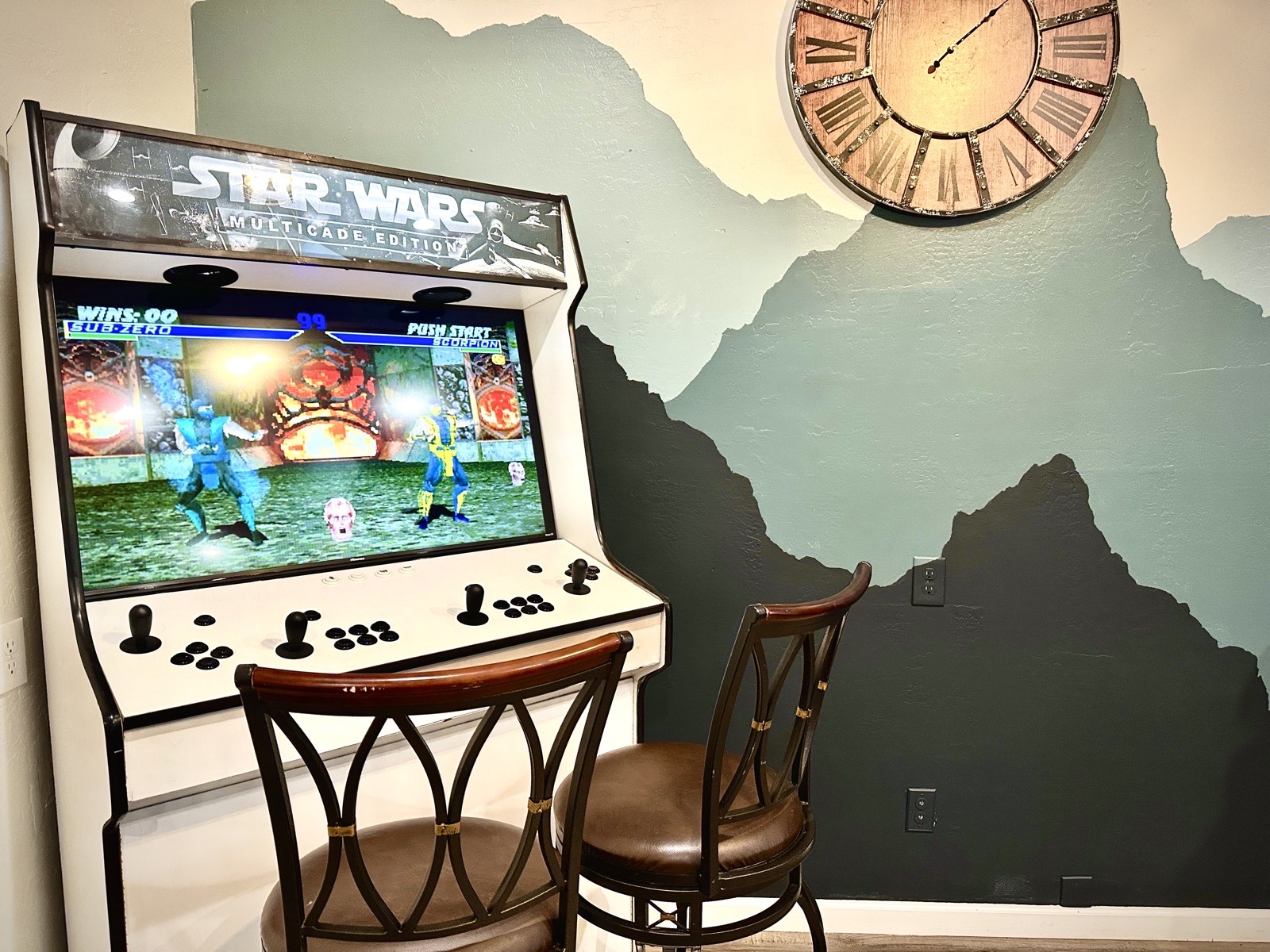 Arcade game in the Mohave Cabin game room