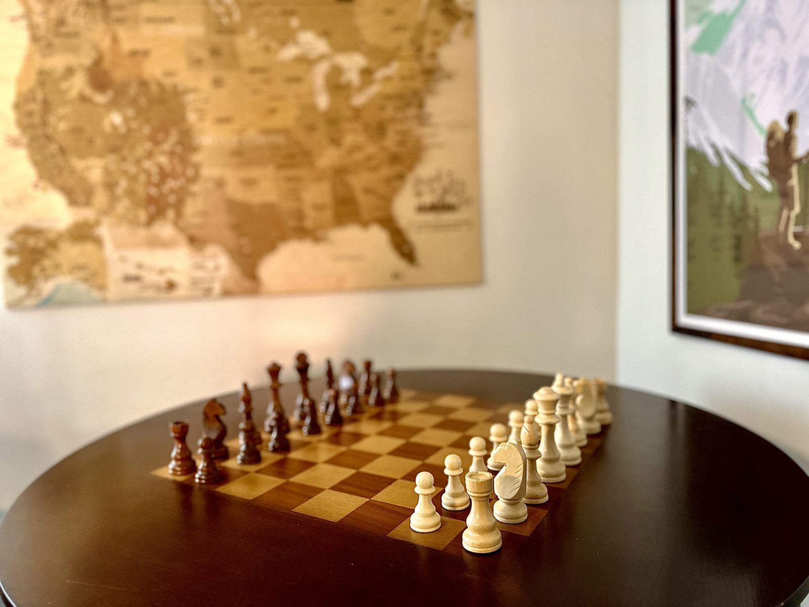 Chess table and US map wall art at Parkway Lodge