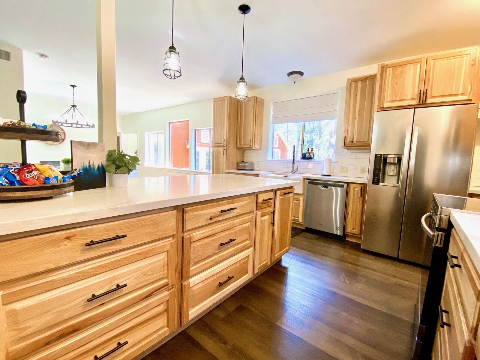 Parkway Lodge kitchen with large island and stainless appliances